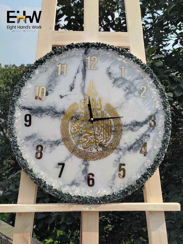Epoxy wall clock