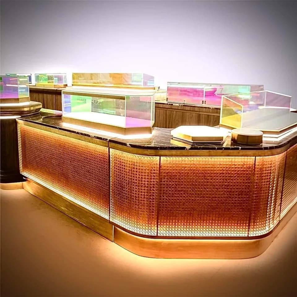 Cane Weave Epoxy Transparent Virticle panel