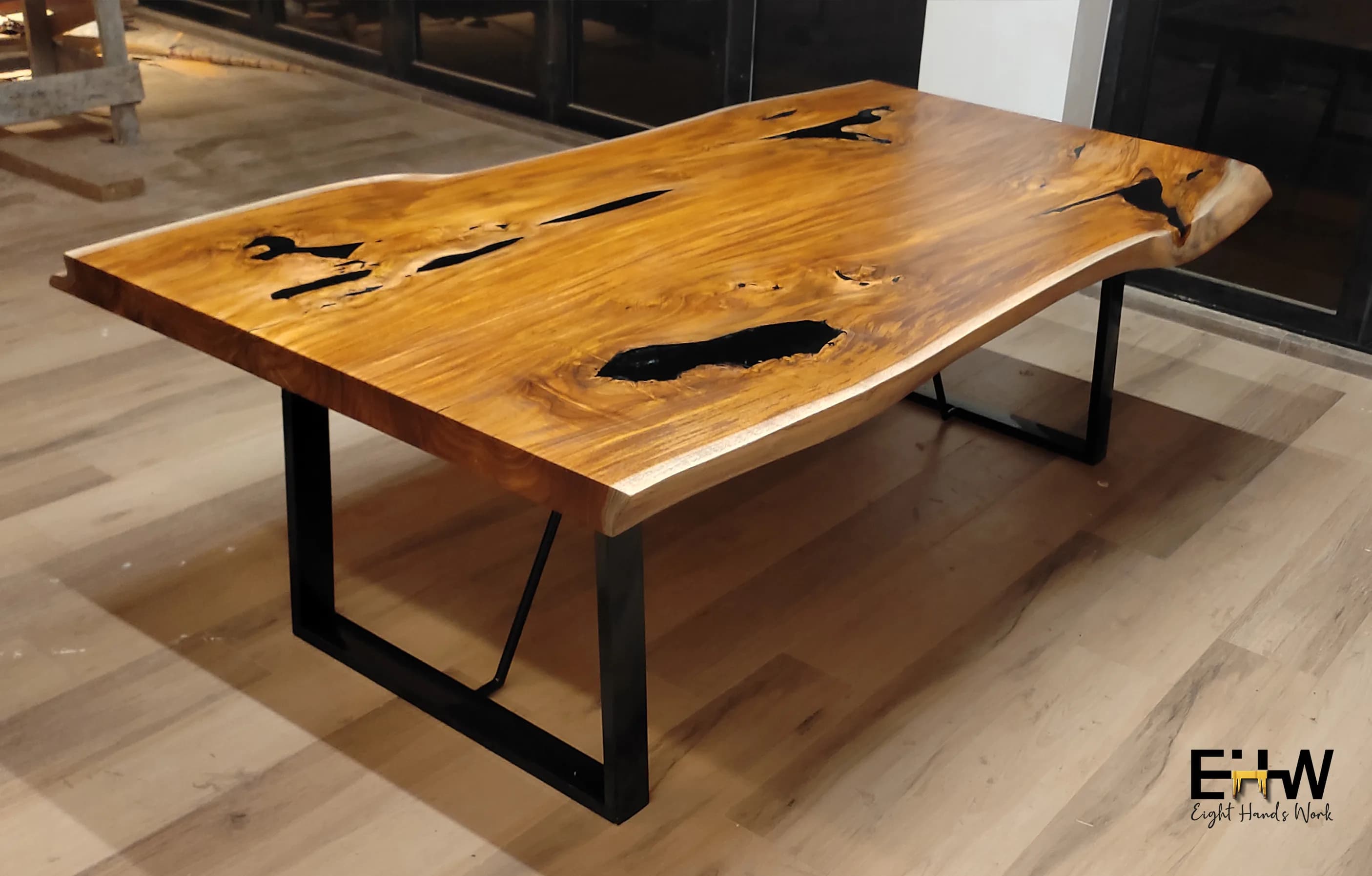 Live Edge Dinning Table
